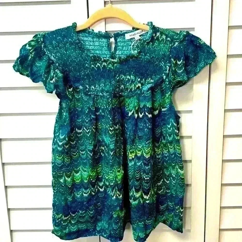 Rose+Olive Flutter Sleeve Smocked Neckline Top Size Large NWOT